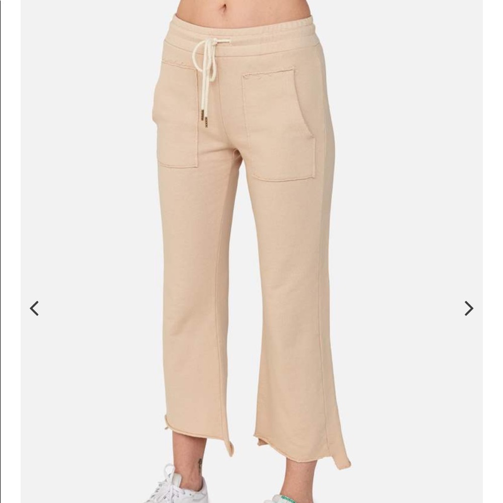 Mate the Label Edin Crop Sweatpant in Latte